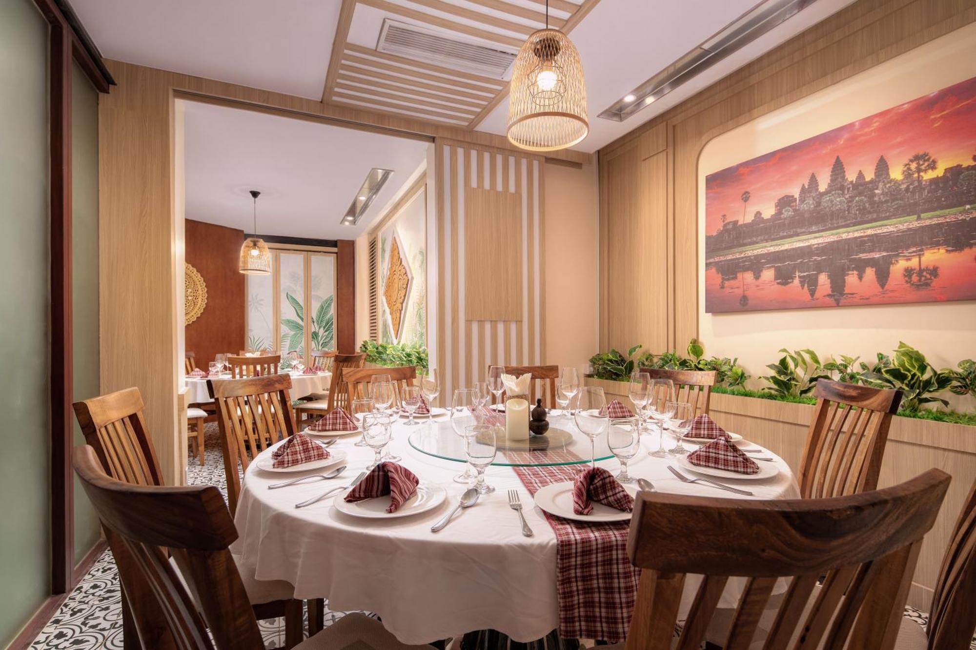 G Mekong Phom Penh Hotel
