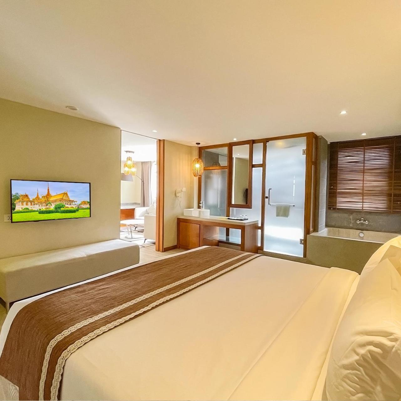 G Mekong Phom Penh Hotel